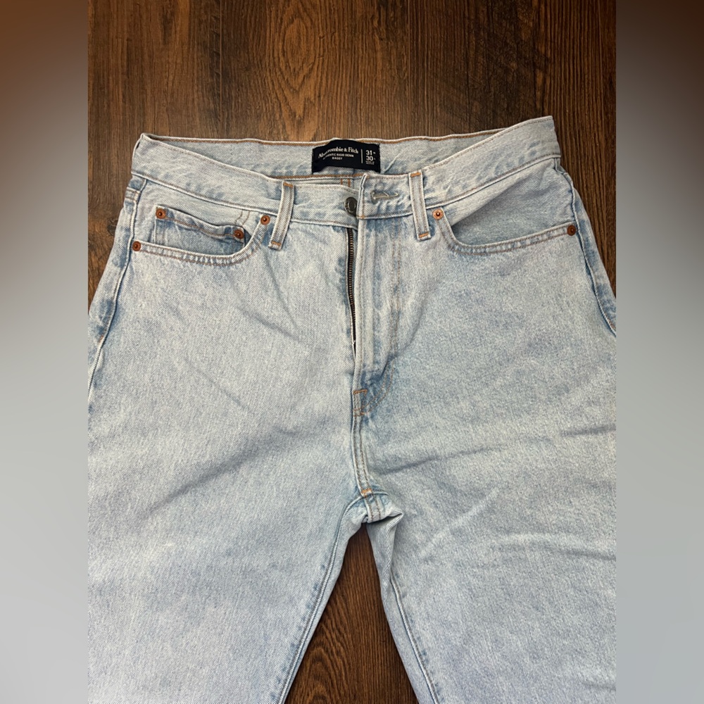 Abercrombie & Fitch Blue Relaxed Jeans